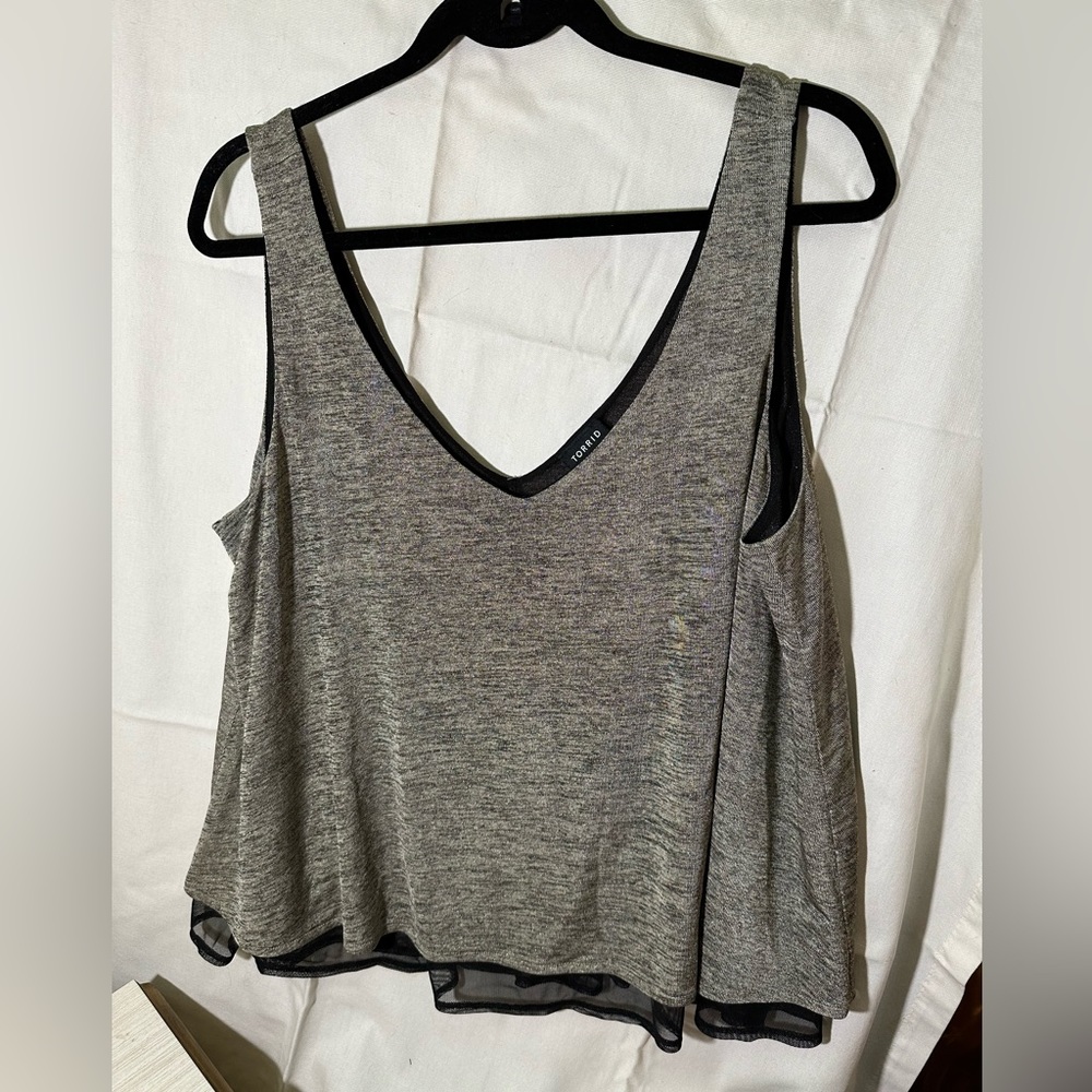 Torrid women’s gold tank top Torrid size 0 (14-16 women’s)